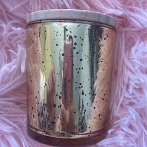 this amazing vanilla bean sent candle is for sale!!